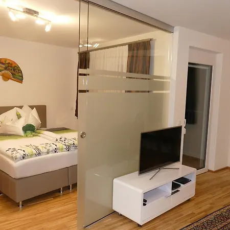 Chads Mit Tiefgarage Apartment Graz