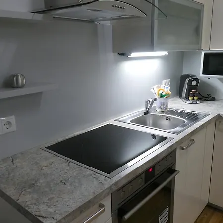 Chads Mit Tiefgarage Free Parking *