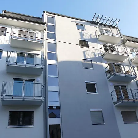Chads Mit Tiefgarage Free Parking *