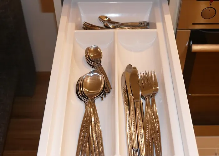 Chads Mit Tiefgarage Free Parking * Грац