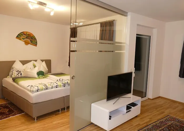 Chads Mit Tiefgarage Free Parking Appartamento Graz