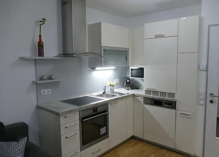 Chads Mit Tiefgarage Free Parking